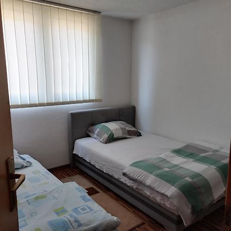 Apartman Leki SJJ Exteriör bild